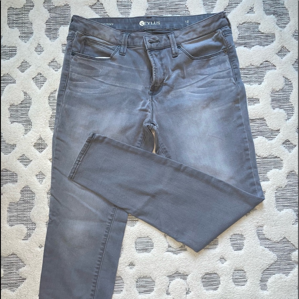 Grey skinny jeans